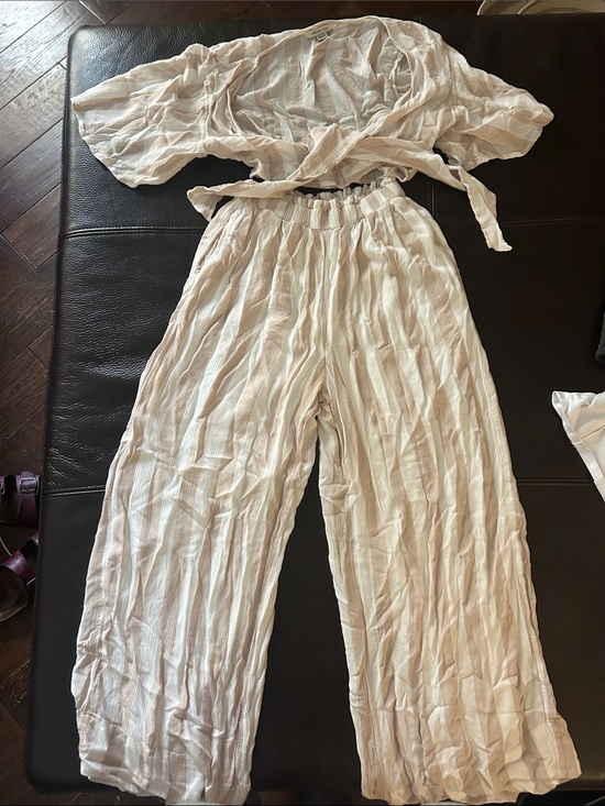 American Eagle Outfitters Pants - American Eagle Outfitters Cream Striped Wide-Leg Pants with matching wrap shirt